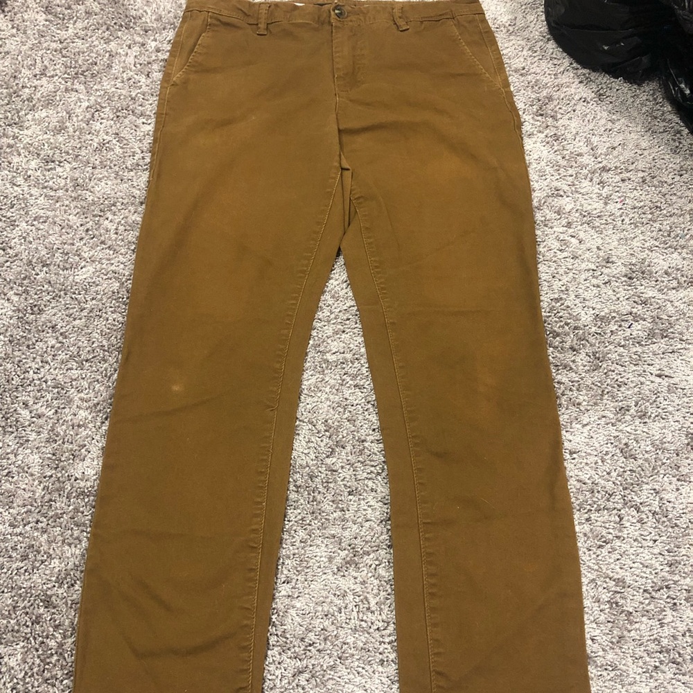 Aeropostale khaki pants size 33X32 mens.